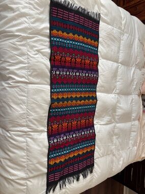 Handwoven Guatelman scarf from Belize